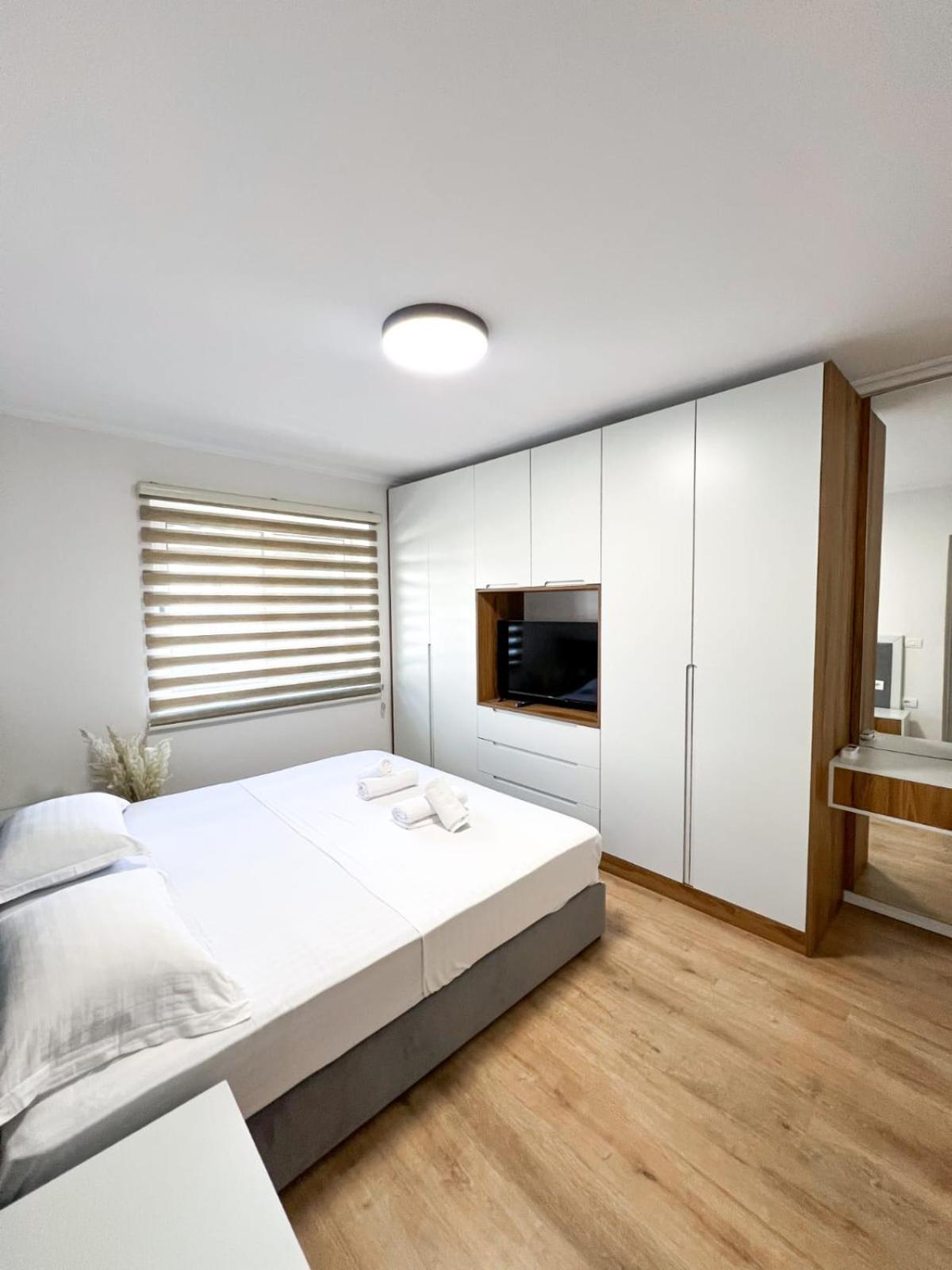 Apartmán Komuna Parisit New *
